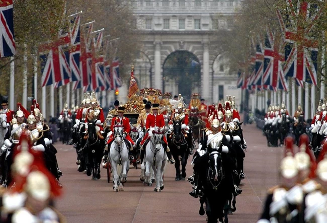 QUEEN ELIZABETH