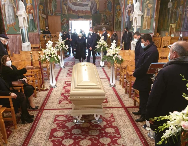 ελλη διβάνη