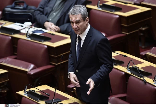Το μετέωρο βήμα του Ανδρέα Λοβέρδου: Θα είναι υποψήφιος Περιφερειάρχης; - Η Νέα Δημοκρατία λέει όχι στη "μεταγραφή" του
