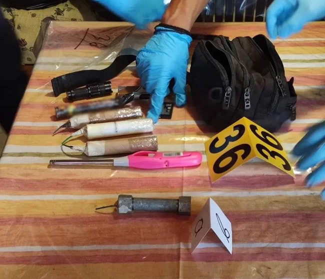 ΒΟΜΒΙΣΤΗΣ ΟΠΛΟΣΤΑΣΙΟ