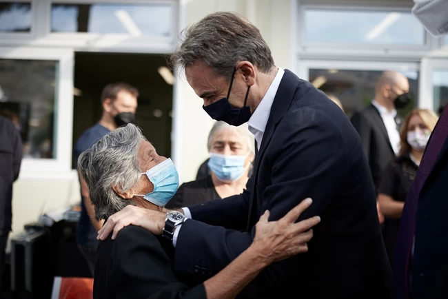 μητσοτακης 1.