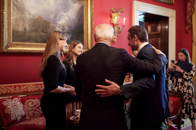 μπαιντεν μητσοτακησ