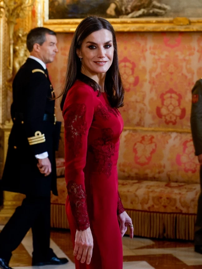 QUEEN LETIZIA