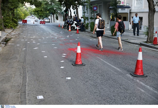 Επίθεση με μπογιές στο κτήριο της τουρκικής πρεσβείας στο κέντρο της Αθήνας