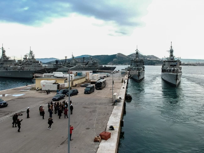 Ανησυχία στο Πολεμικό Ναυτικο: Με κορονοϊό 10 μέλη της φρεγάτας Κουντουριώτης – Σε καραντίνα το πλήρωμα