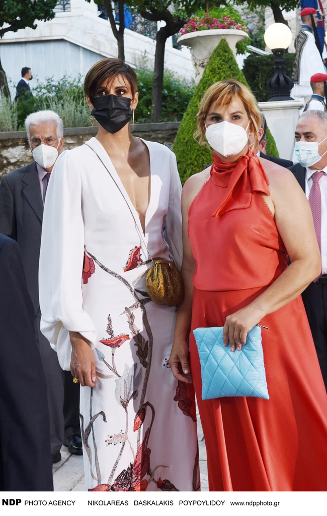 Αννα Μαρία Παπαχαραλάμπους