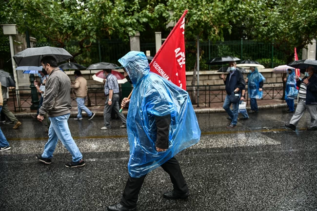 ΣΥΝΤΑΞΙΟΥΧΟΙ ΠΟΡΕΙΑ