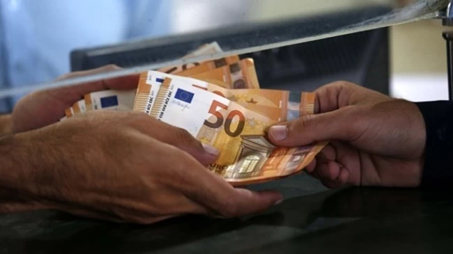 800 ευρώ