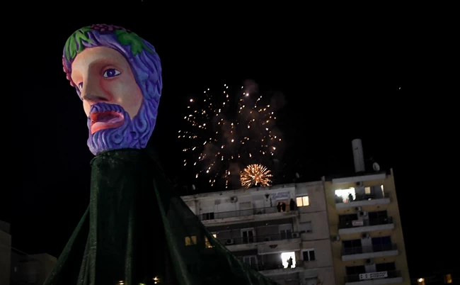 ΠΑΤΡΙΝΟ ΚΑΡΝΑΒΑΛΙ