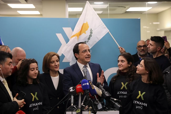 ΝΙΚΟΣ ΧΡΙΣΤΟΔΟΥΛΙΔΗΣ