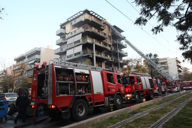 ΦΩΤΙΑ ΝΕΑ ΣΜΥΡΝΗ