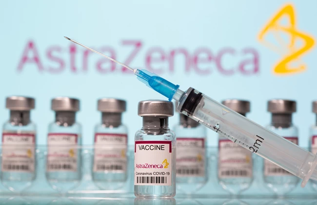 ΕΜΑ: Στο μικροσκόπιο νέες αναφορές για το Astrazeneca - Εξετάζεται για σύνδρομο Guillain-Barré