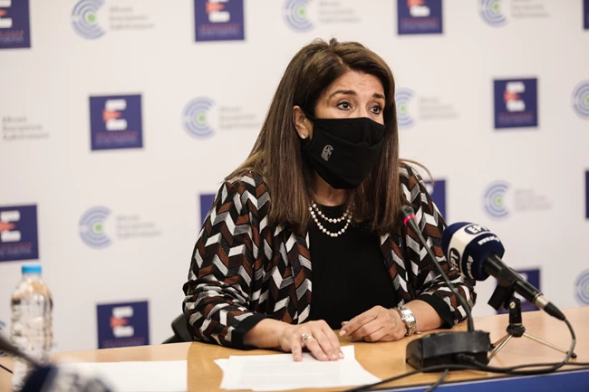 Επίσημο: Μόνο με αρνητικό μοριακό ή rapid τεστ τα ταξίδια στα νησιά για τους ανεμβολίαστους από τη Δευτέρα