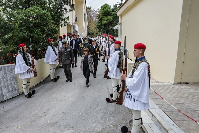 ΚΑΤΕΡΙΝΑ ΣΑΚΕΛΛΑΡΟΠΟΥΛΟΥ