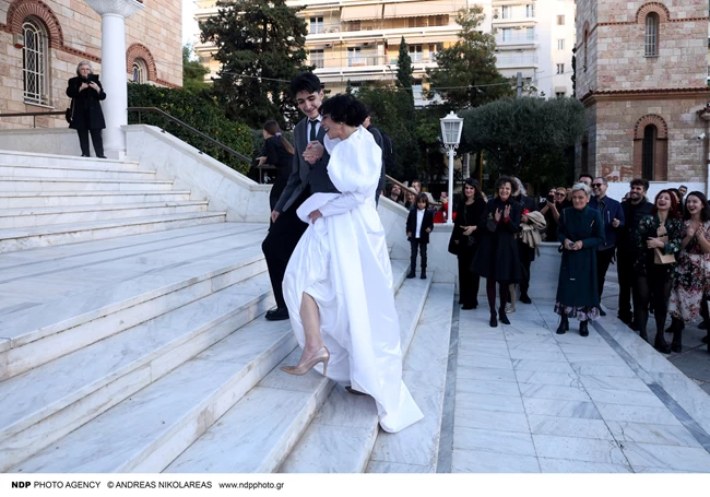 ΕΛΕΝΑ ΤΟΠΑΛΙΔΟΥ