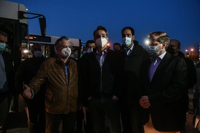 Στο αμαξοστάσιο του ΟΣΥ ο Κυριάκος Μητσοτάκης - Στους δρόμους τα πρώτα 40 λεωφορεία μέσω leasing
