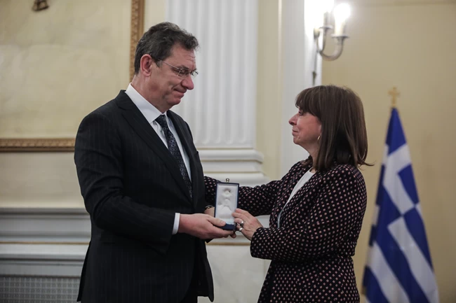 Άλμπερτ Μπουρλά - Παράσημα