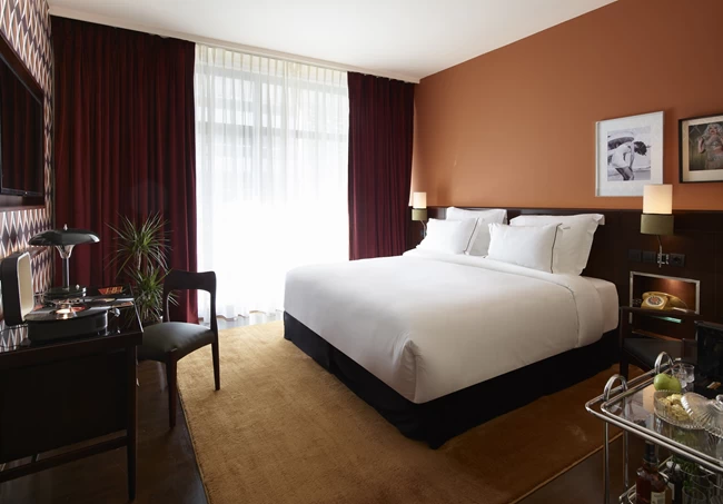 Brown Acropol by Brown Hotels-Deluxe bedroom