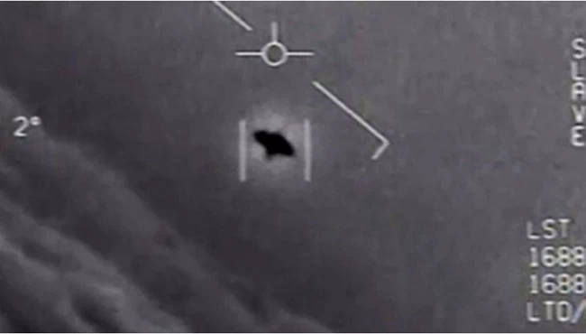 Αυθεντικό το βίντεο με... UFO που παρενοχλούν πλοία του Αμερικανικού Ναυτικού, λέει το Πεντάγωνο πενταγωνο