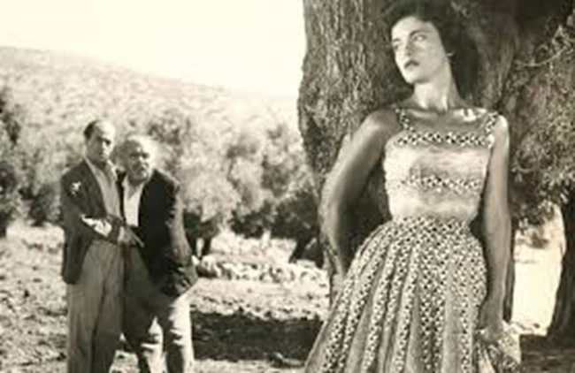 Τζένη Καρέζη