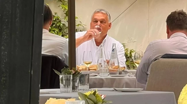 Μπερλουσκόνι κηδεία Όρμπαν