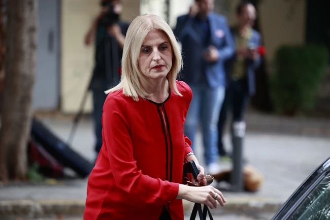 Η Δώρα Αυγέρη απαντά στον Γιώργο Παπαδάκη: Σοβαρά στραβοπατήματα στην τήρηση της δεοντολογίας εν τη απουσία μου