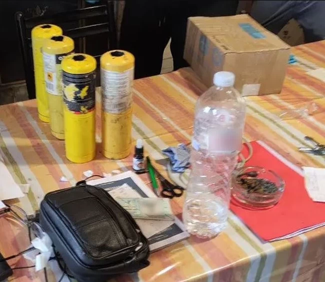 ΒΟΜΒΙΣΤΗΣ ΟΠΛΟΣΤΑΣΙΟ
