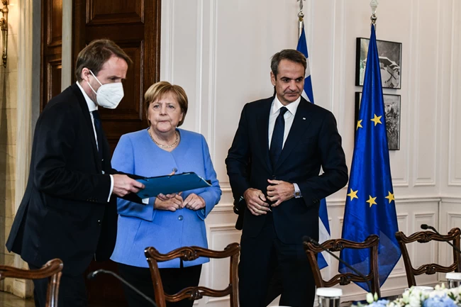 Μητσοτάκης σε Μέρκελ: Εγιναν πολλά λάθη στην κρίση- Ζητήσατε πολλά από τους Ελληνες