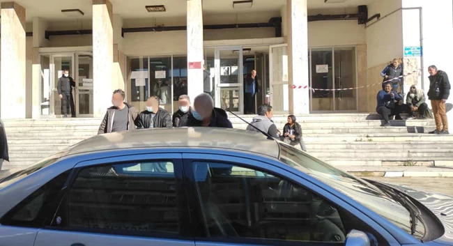 Αγρίνιο μητροκτόνος