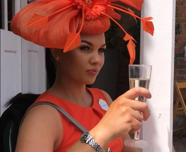 Θρίλερ με τον θάνατο πρώην βασίλισσας της ομορφιάς στους στάβλους του Μάικλ Όουεν: Τι συνέβη στην 25χρονη καλλονή