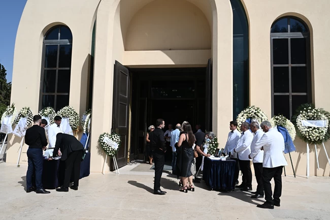 ΚΗΔΕΙΑ ΒΟΥΛΙΑΓΜΕΝΗ