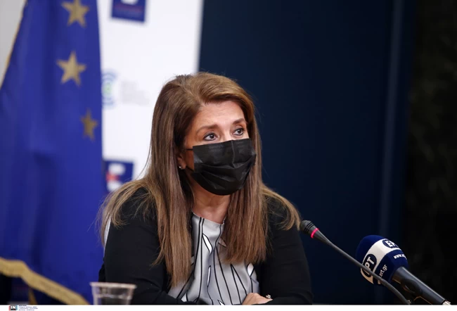 Μετάλλαξη Όμικρον: "Το εμβόλιο φαίνεται να την καλύπτει - Δείχνει να είναι εξαιρετικά διεισδυτικό στέλεχος"
