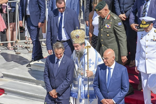 Μήνυμα Μητσοτάκη από Τήνο: Έχουμε κάθε λόγο να ατενίζουμε το μέλλον με ελπίδα και αισιοδοξία