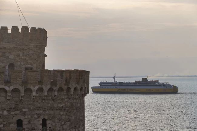 πλοίο Θεσσαλονίκη - Σμύρνη