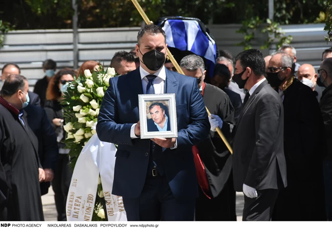 γιατρας