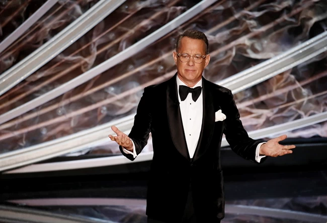 TOM HANKS