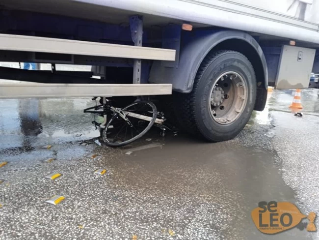 Δήμητρα Ιορδανίδου: Γνωστή μαραθωνοδρόμος η ποδηλάτισσα που σκοτώθηκε στη Θεσσαλονίκη από το φορτηγό [εικόνες]
