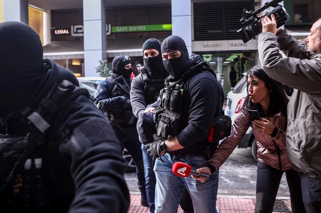 18ΧΡΟΝΟΣ ΡΕΝΤΗ