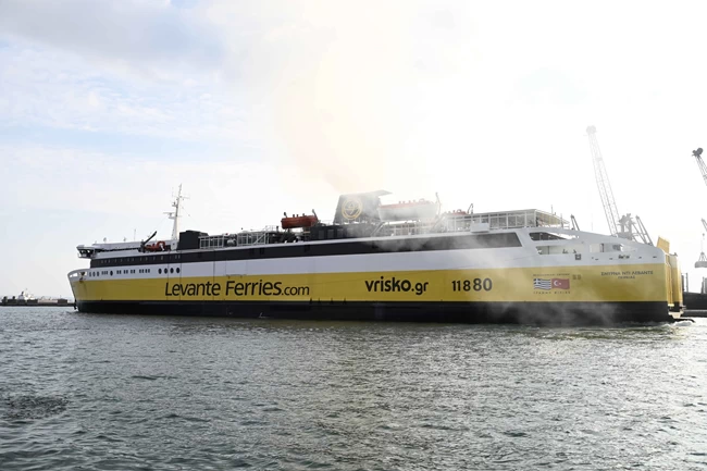 πλοίο Θεσσαλονίκη - Σμύρνη