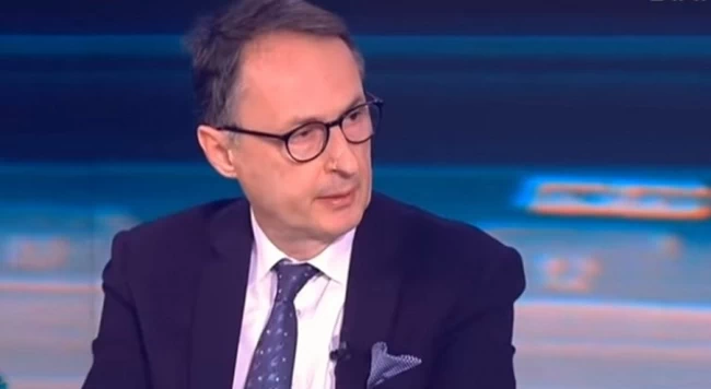 Κορονοϊός - Το μεγάλο στοίχημα: Πώς θα χτιστεί τείχος ανοσίας στο 70% των Ελλήνων - Τι λένε Σύψας και Γώγος