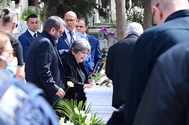 ΚΗΔΕΙΑ ΓΚΑΡΑΓΚΑΝΗ