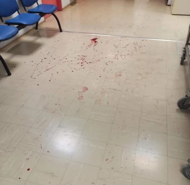 Πανικός σε Κέντρο Υγείας: Εξαγριωμένοι Ρομά επιτέθηκαν σε γιατρούς, σεκιούριτι και αστυνομικούς Κέντρο Υγείας Σπάτα