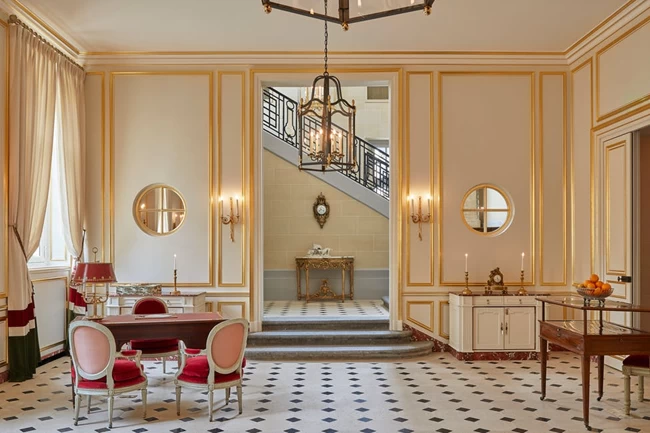 Versailles