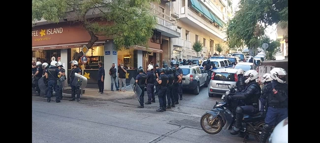 Εκκένωση κατάληψης Παγκράτι Αστυνομικοί