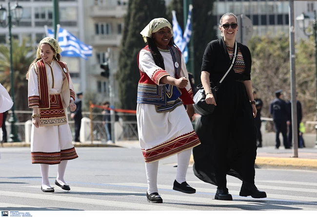 ΜΑΘΗΤΙΚΗ ΠΑΡΕΛΑΣΗ 25 ΜΑΡΤΙΟΥ