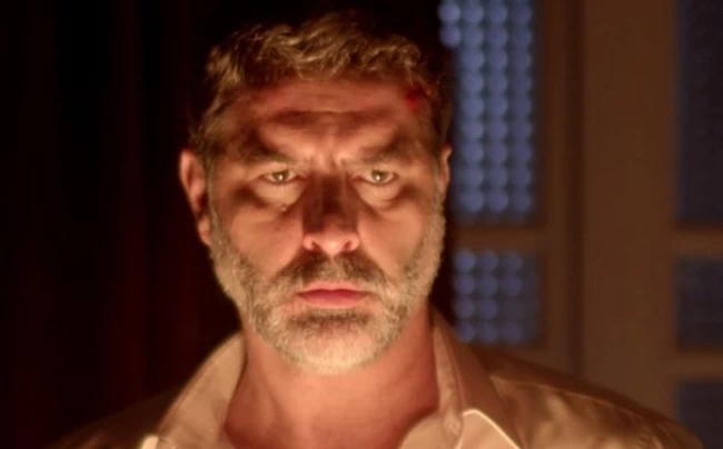 Άγριες Μέλισσες spoiler βοσκαρης αγριες μελισσες