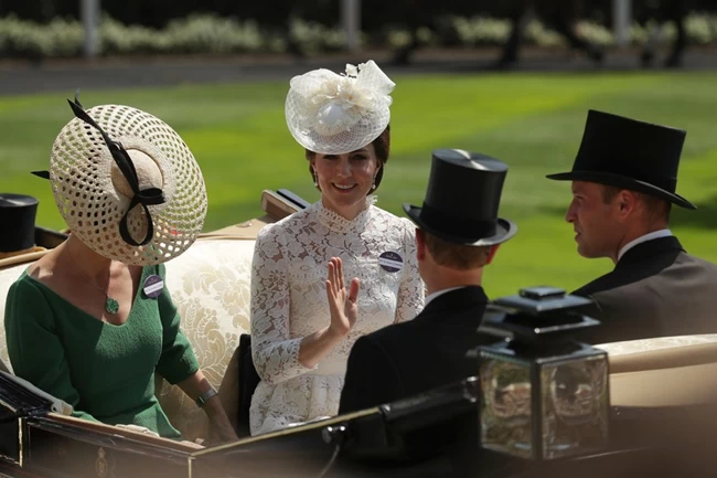 KATE MIDDLETON