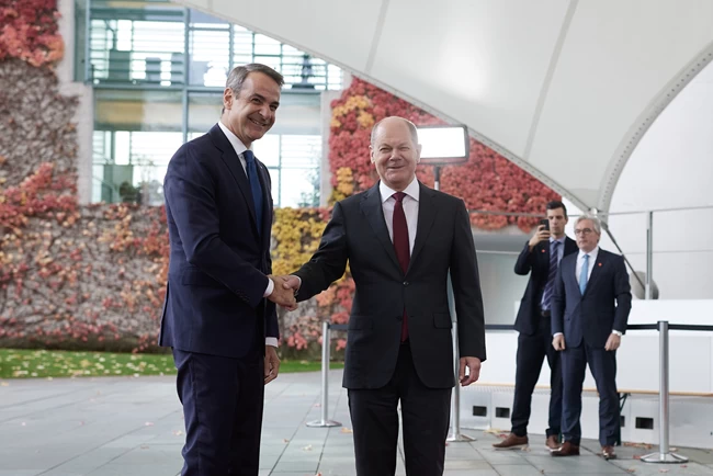 Βερολίνο- Μητσοτάκης για Ερντογάν: "Διαφωνούμε για τη Χαμάς, αυτό δεν σημαίνει ότι δεν θα τον υποδεχθούμε στην Αθήνα"