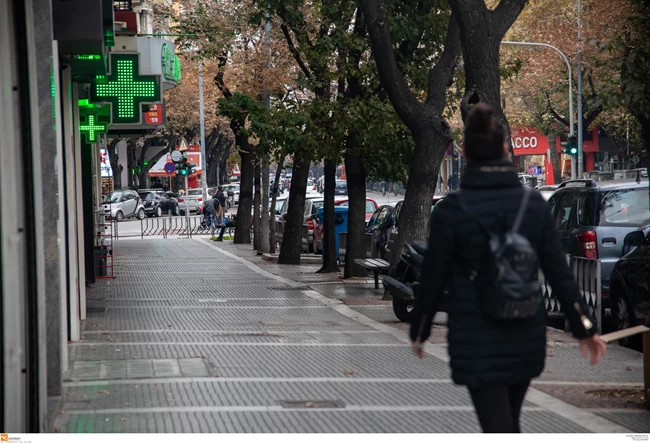Συναγερμός από AΠΘ: Πολλαπλασιασμός κρουσμάτων κορονοϊού μετά τις γιορτές, αν δεν τηρηθούν τα μέτρα