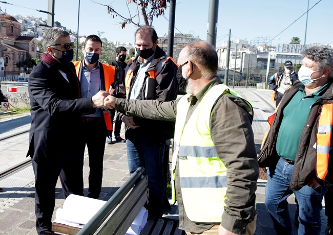 τραμ